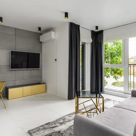 El - Pollux 아파트 *